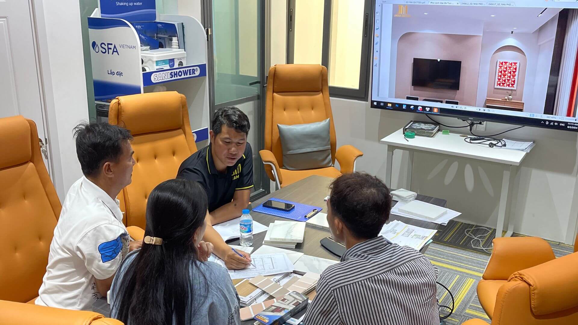 Tư vấn khách hàng tại văn phòng JAMA HOME