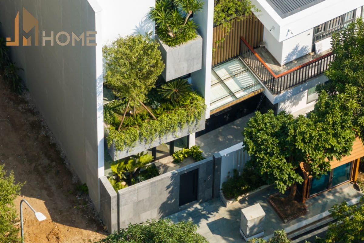 Cải tạo khu vực bên ngoài xung quanh ngôi nhà