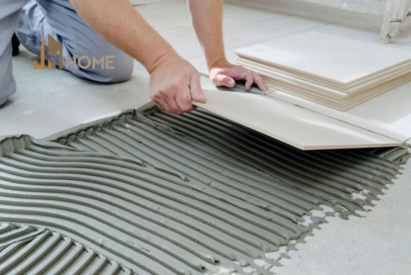 Có thể lát gạch mới chồng lên nền gạch cũ không
